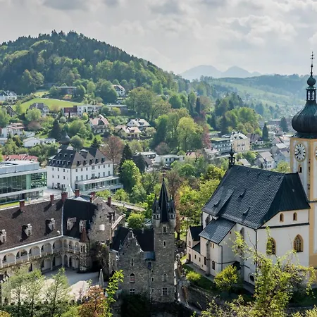Das Schloss an der Eisenstrasse-2