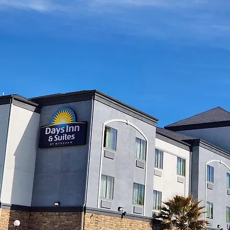 Days Inn & Suites By Wyndham Houston / West Energy Corridor-2