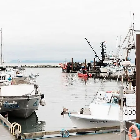 Steveston Waterfront Hotel-3