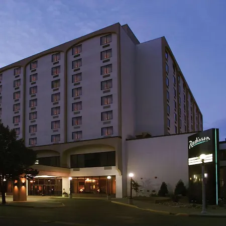 Radisson Hotel Bismarck-2