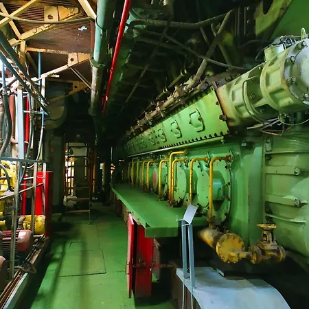 Doulos Phos The Ship Hotel-3
