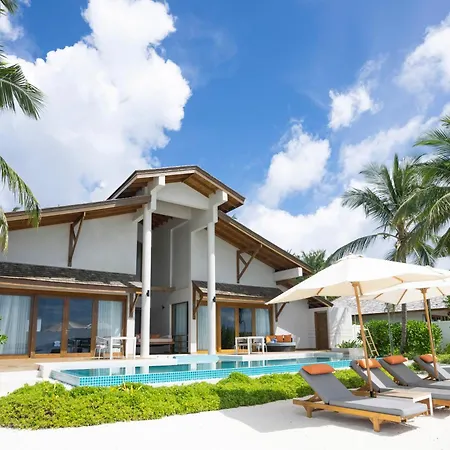 Emerald Faarufushi Resort & Spa-3