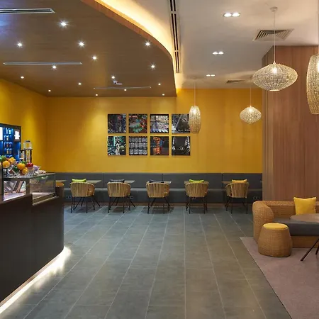 Holiday Inn & Suites Saigon Airport By Ihg-2