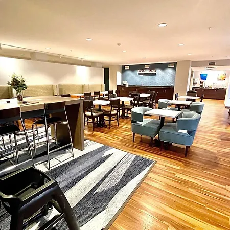 Mainstay Suites St Louis Airport-2