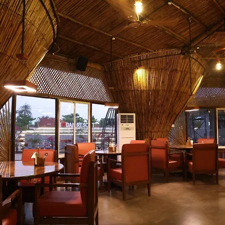 Dan Resorts & Weddings-2