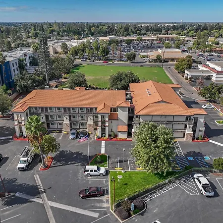 Hillstone Inn Tulare, An Ascend Collection Hotel-3