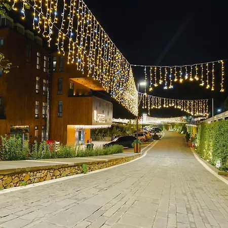 Hotel Uji Ftohte Tepelene-3