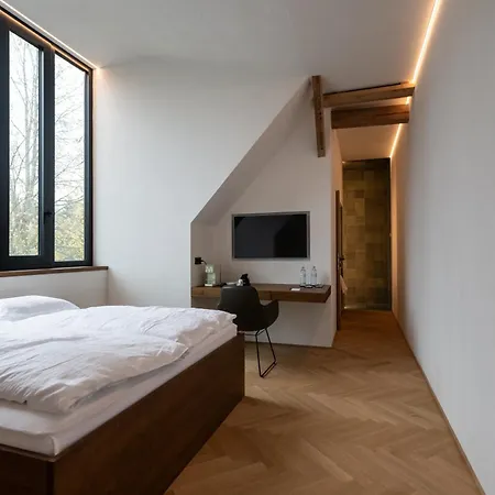 Lukas Kapeller Hotel Und Restaurant-3