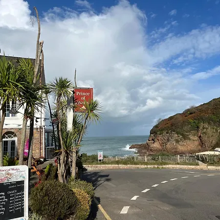 The Prince Of Wales Hotel-2