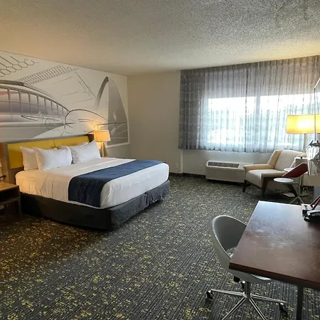 Saint Louis Airport Hotel-3