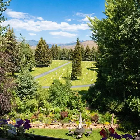 Knob Hill Inn-2