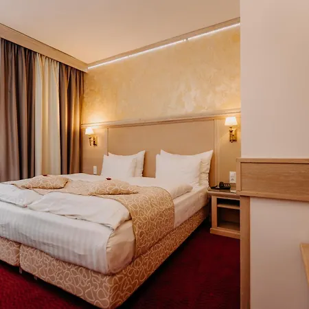 Hotel Lacu Rosu-2