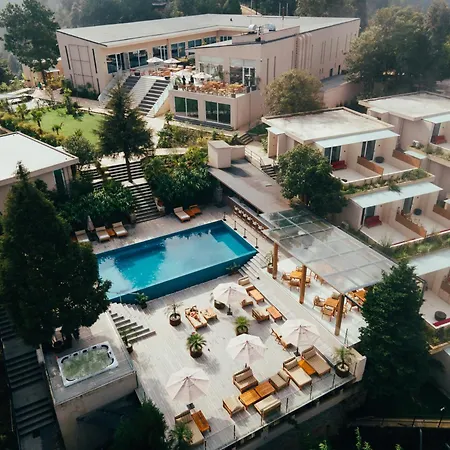The Terraces Resort And Spa-2