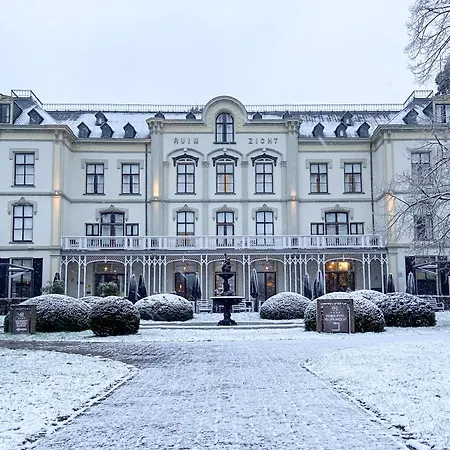 Hotel Villa Ruimzicht-3