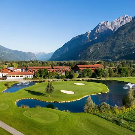 Dolomitengolf Hotel & Spa-3
