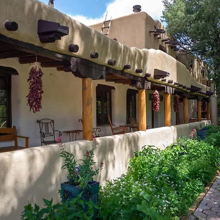 Inn On La Loma Plaza-2