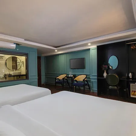 Madelise Palace Hotel & Travel-3