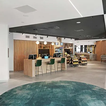 Hilton Garden Inn Bucharest Airport-3
