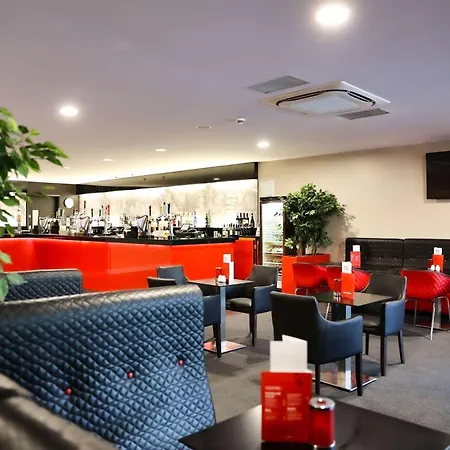 Doubletree By Hilton Milton Keynes-3