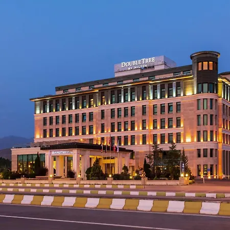 Doubletree By Hilton Van-2