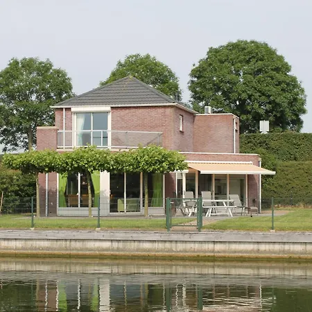 Nautic Rentals - Marinapark Oude-Tonge-2
