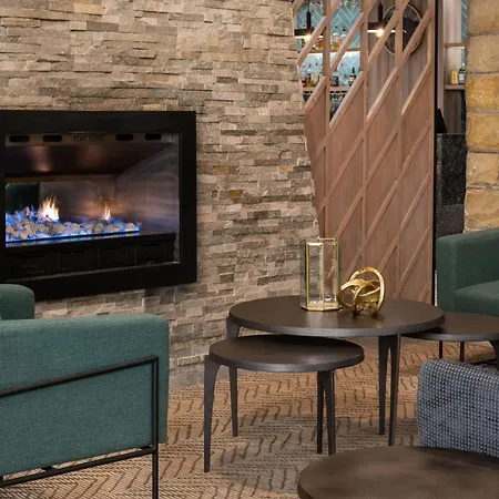 Protea Hotel By Marriott Clarens-3