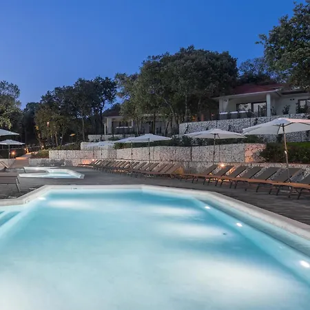 Luxury Glamping Beach Villas Porto Bus-3