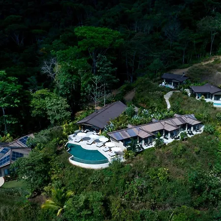 Golden Pineapple Villas-Adults Only-2