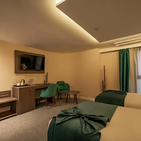 Ad Hotel Pont D'Hydra-2