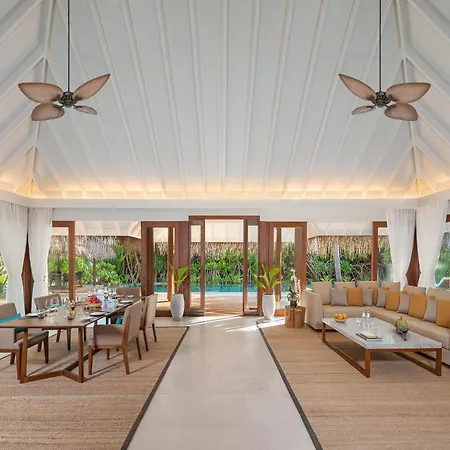 Anantara Kihavah Maldives Villas-3