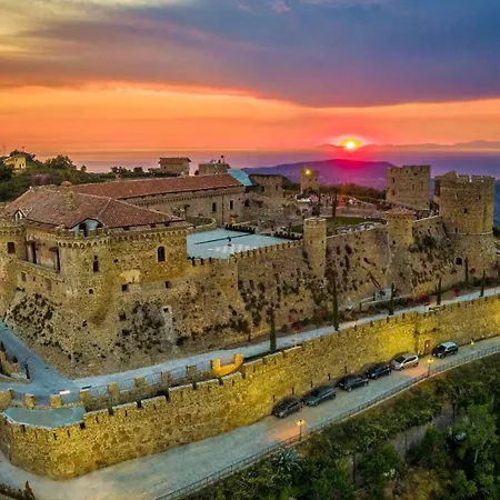 Castello Di Rocca Cilento-2