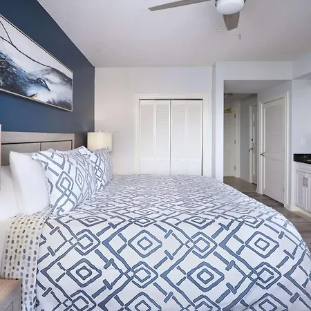 Royale Palms Condominiums-2