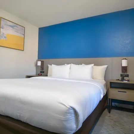 Comfort Inn & Suites Moreno Valley Near March Air Reserve Base-2