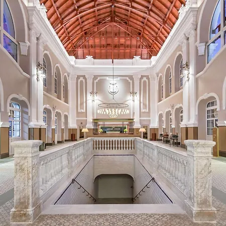 Canfranc Estacion, A Royal Hideaway Hotel - Gran Lujo-2