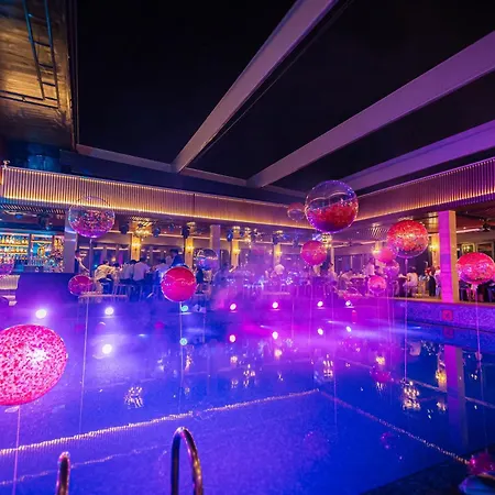 Apricot Hotel-2