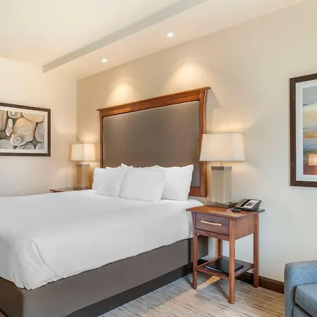 Best Western Premier Boulder Falls Inn-3