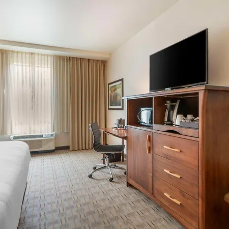 Best Western Premier Boulder Falls Inn-2