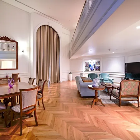 21 High Street Residence By The Torch-2