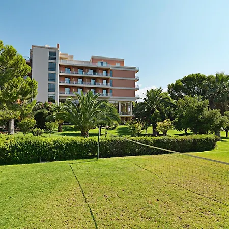 Kalamaki Beach Resort-2