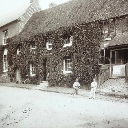 Chequers Hotel-3