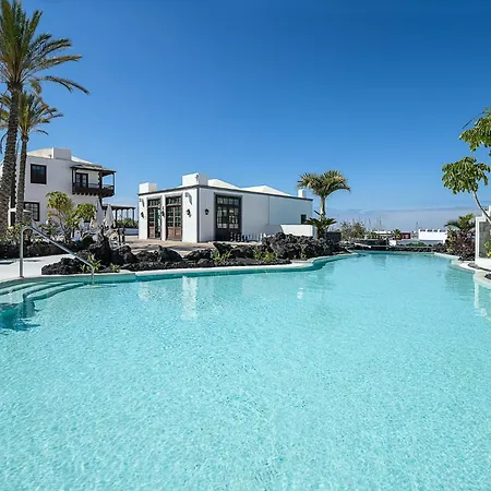 Hotel Livvo Volcan Lanzarote-3