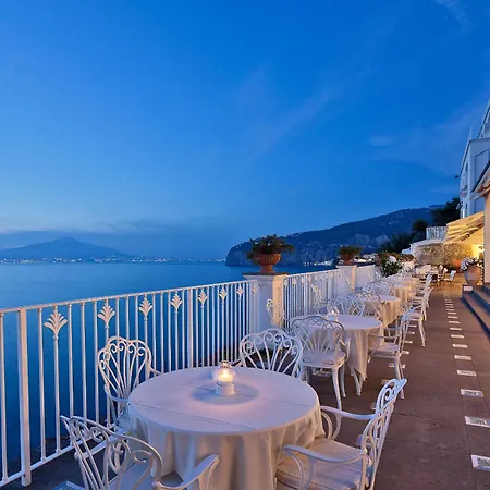 Grand Hotel Riviera-2