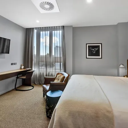 King And Queen Hotel Suites-3