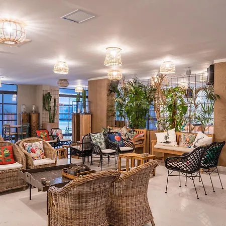 Capo Peloro Hotel (Adults Only)-3