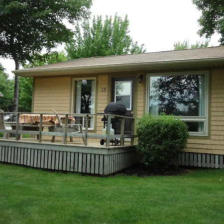 Cavendish Maples Cottages-3