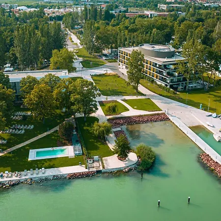 Lua Resort - Adults Only-3