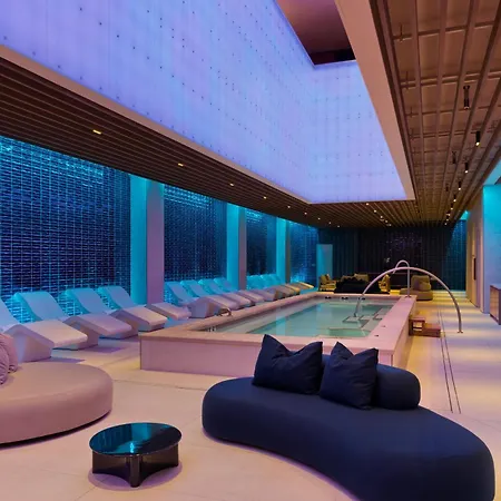 Fontainebleau Las Vegas, MICHELIN Key Award Hotel-3