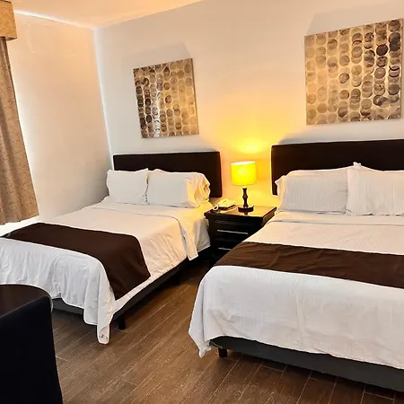 Hotel del Fresno-2