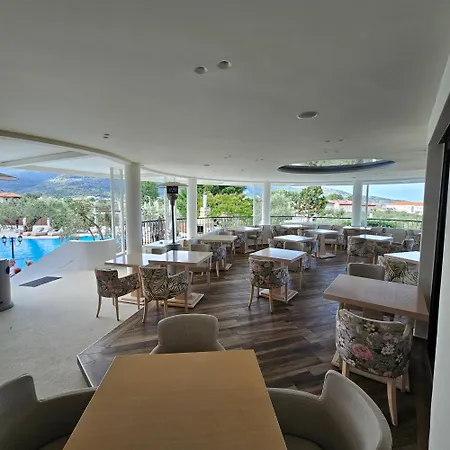 Ocean Beach Hotel-3