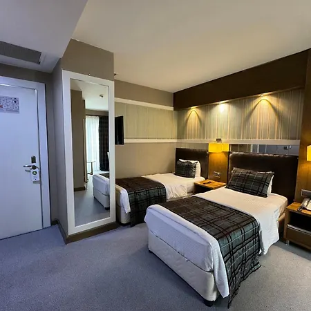Grand Hotel Van-2